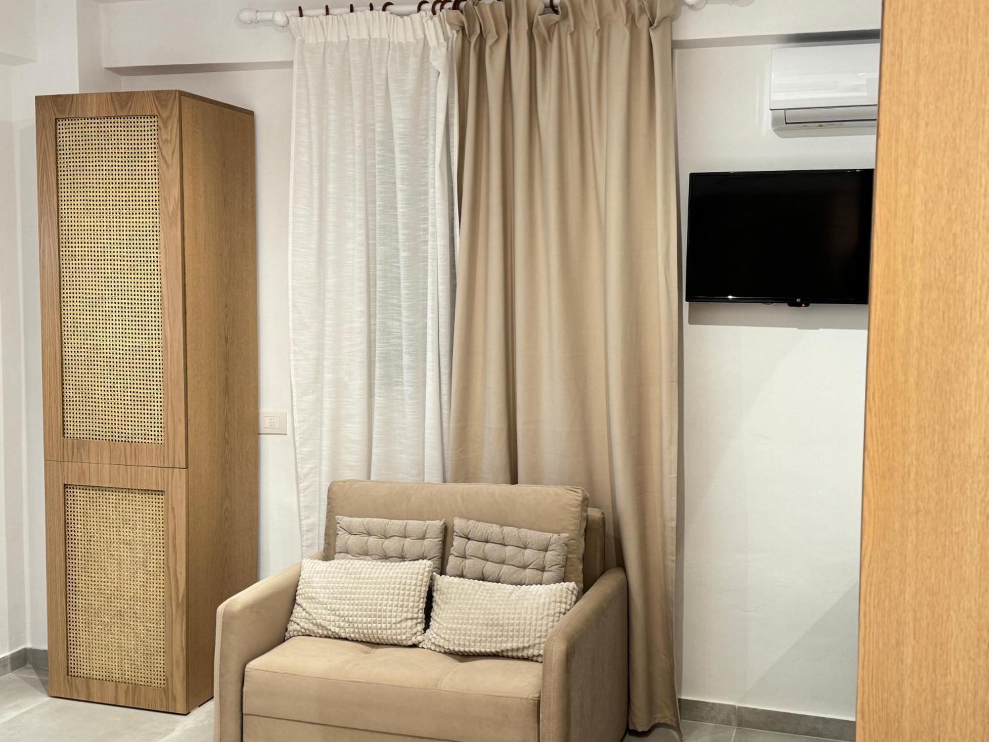 Potami Seashell Hotel Himare Luaran gambar